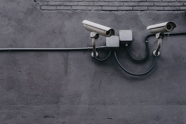 Biztonsági kamera telepítése munkavédelmi felügyelethez – TILD Üzleti Megoldások Kft.